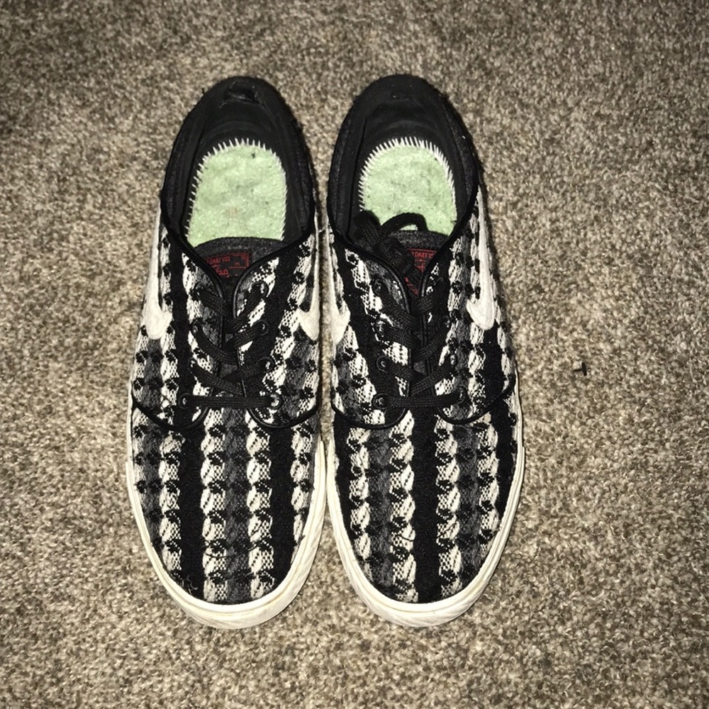 Nike Janoski
